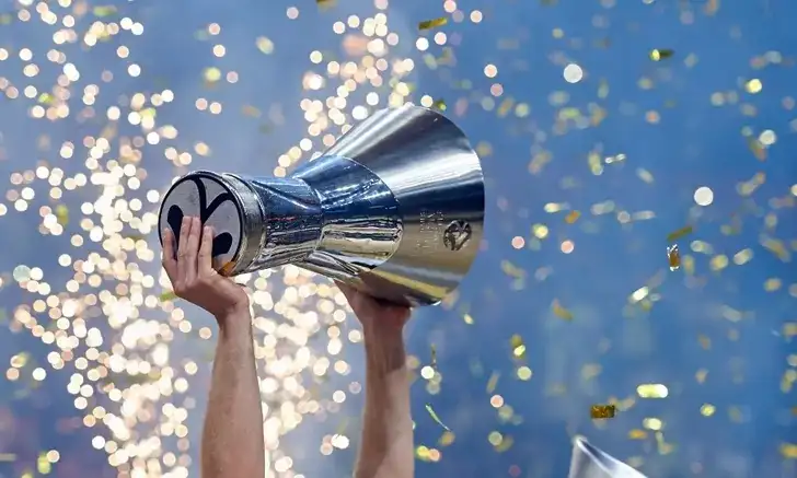 Παναθηναϊκός ή Ολυμπιακός: Ποιος είναι πιο κοντά στην κούπα της Ευρωλίγκας;