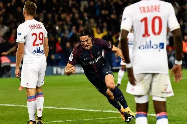 Paris Saint Germains Uruguayan forward