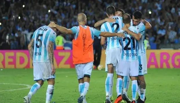 Κολόν Σάντα Φε – Ρασίνγκ Κλουμπ