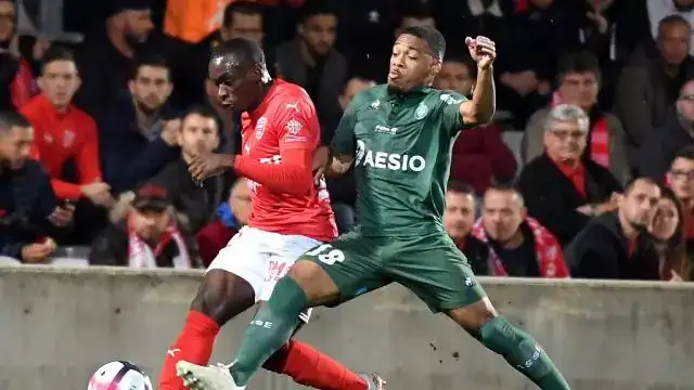 direct ligue nimes egalise face saint etienne