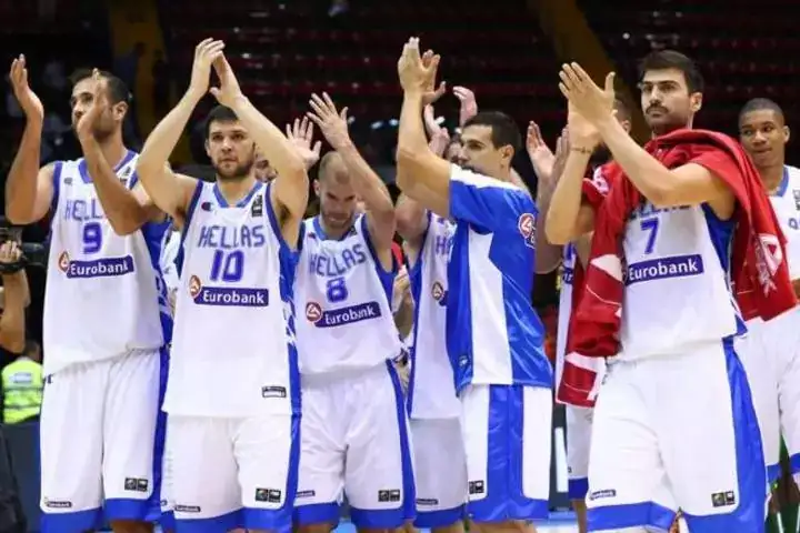 Και με Αρόγιο και χωρίς…