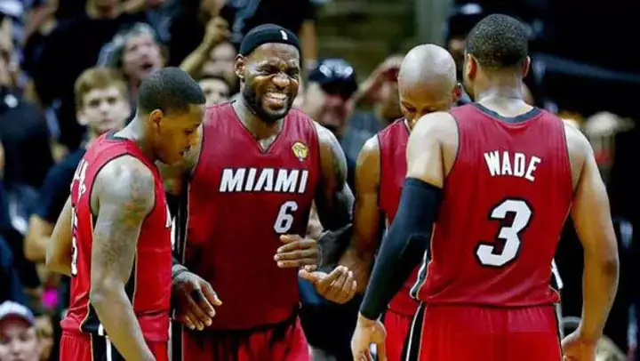 Δεν άντεξε ο ΛεΜπρον και 1-0 για Σπερς