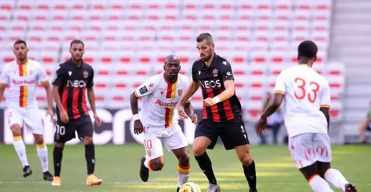 Δουλεμένη η Ρεν, γκολ στο Στρασβούργο