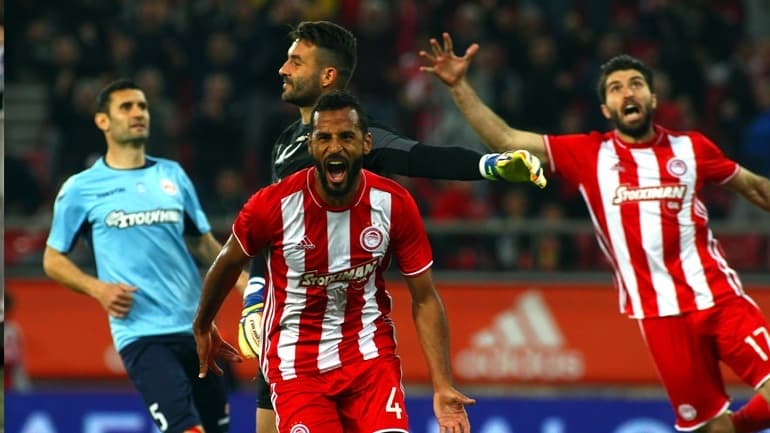 Στο ‘χορό’ και η Super League