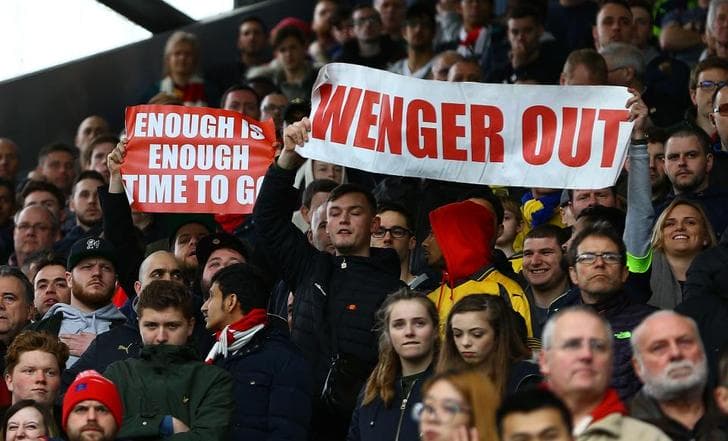 Wenger out!