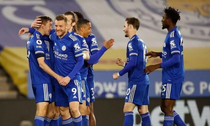 Premier League με εκατοντάδες ειδικά και Auto Cashout*