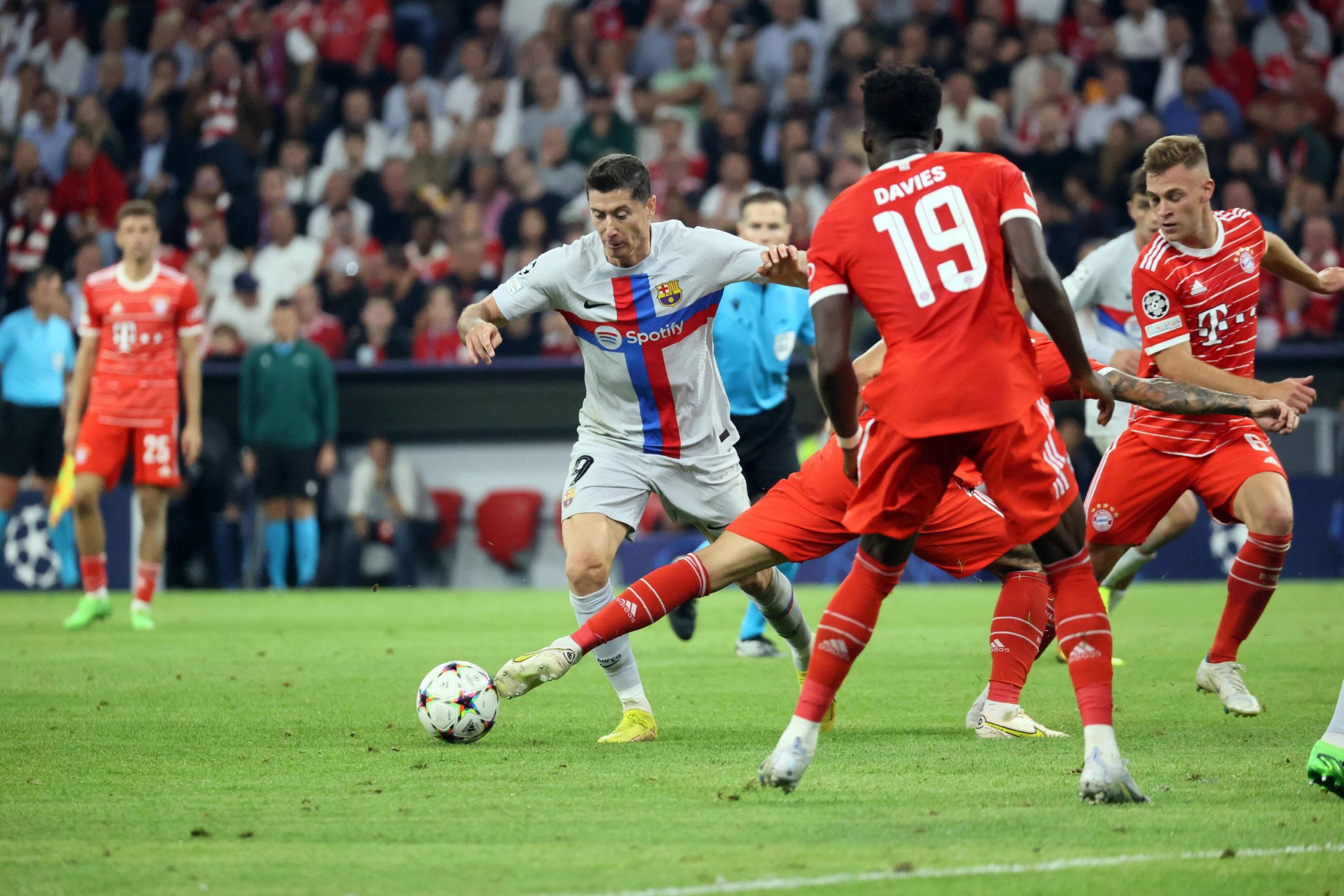 Σε Βαρκελώνη και Λονδίνο κρίσιμες αναμετρήσεις