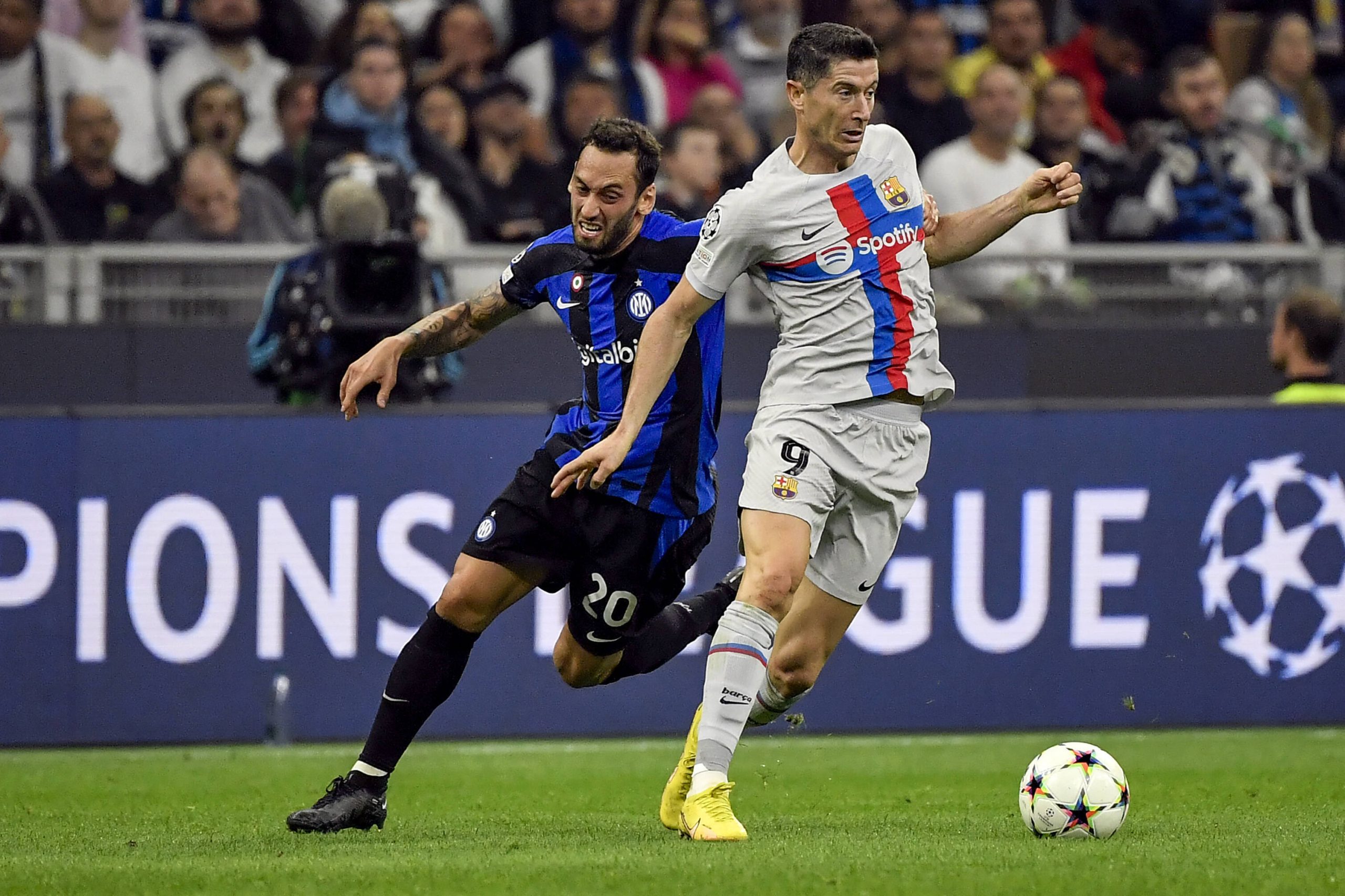 Κρίσιμες οι εντός έδρας αναμετρήσεις των Μπαρτσελόνα και Τότεναμ