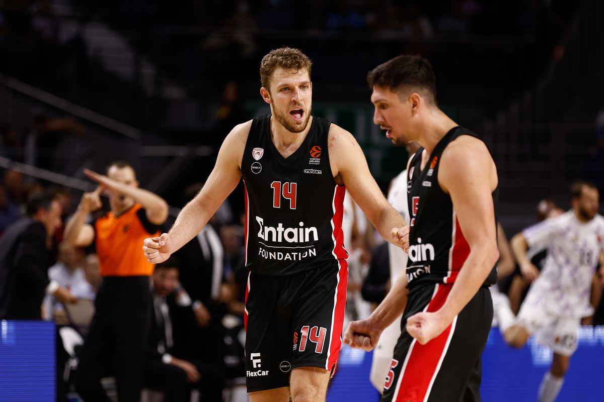 Ολυμπιακός : Για τη νίκη απέναντι στη Βαλένθια με όπλο και το ΣΕΦ