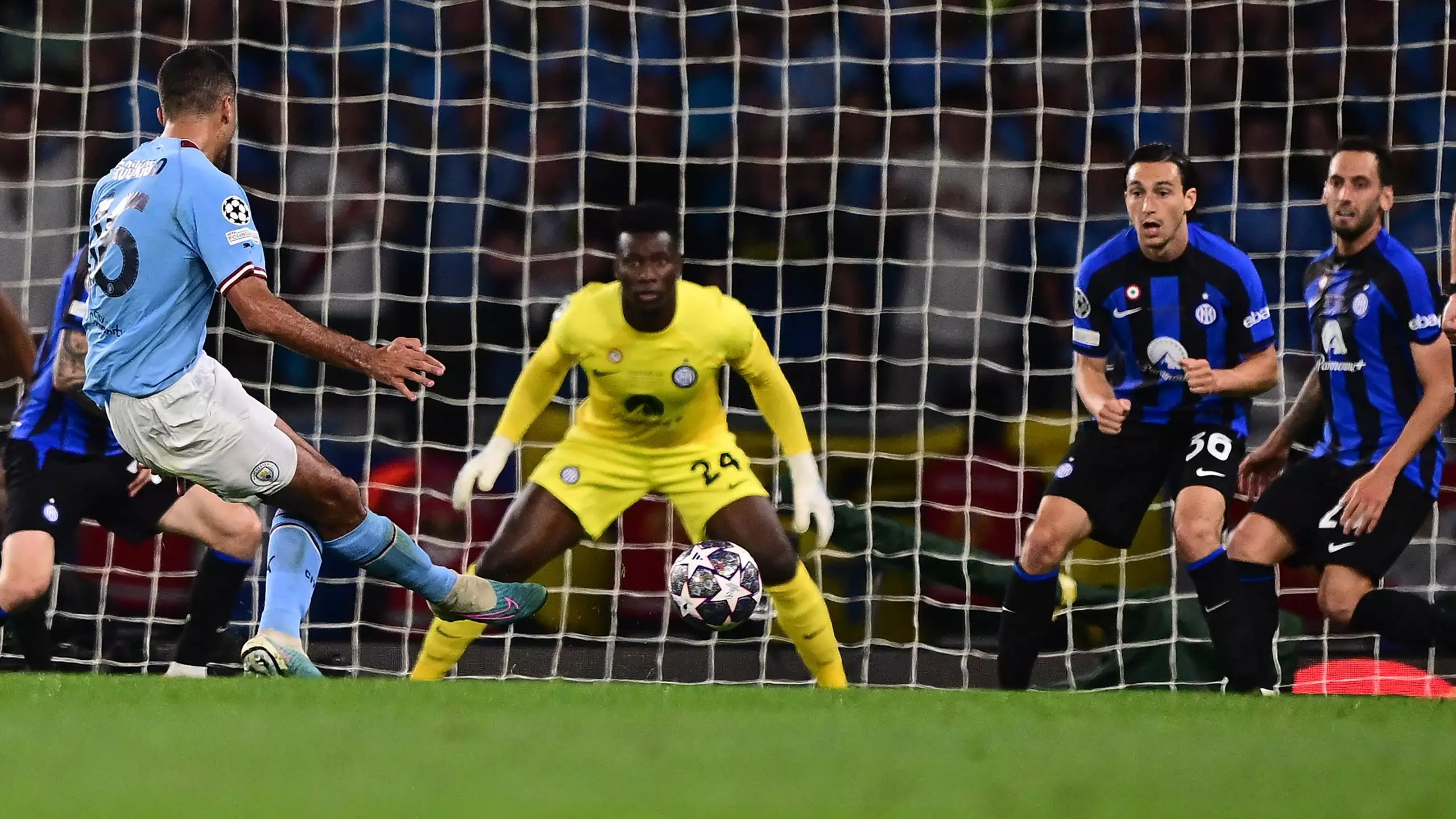 Μάντσεστερ Σίτι και Σεβίλλη για τον πρώτο τίτλο της σεζόν