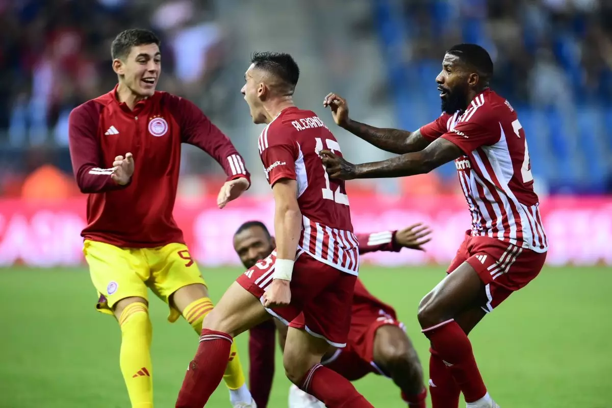 Ολυμπιακός και ΠΑΟΚ στη μάχη των playoff