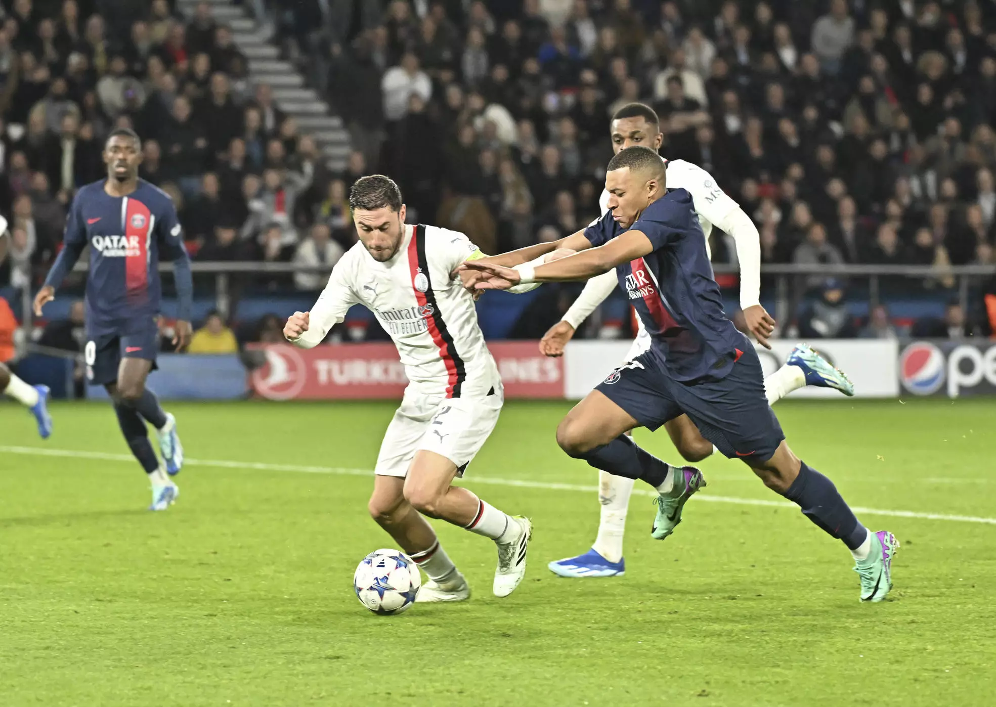 Μεγάλο ντέρμπι : Μίλαν – Παρί Σεν Ζερμέν