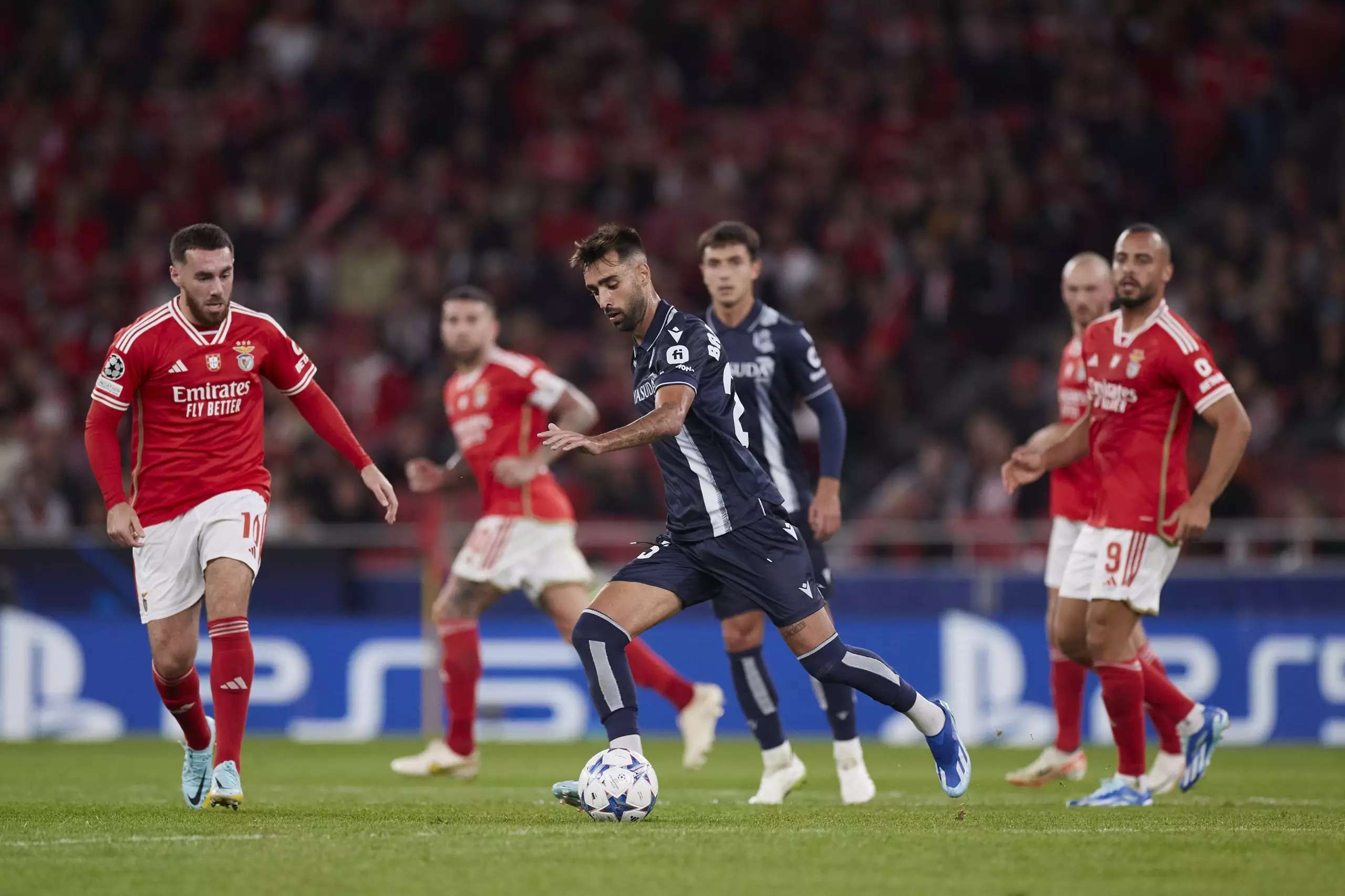 Να σφραγίσουν την πρόκριση θέλουν Νάπολι και Σοσιεδάδ