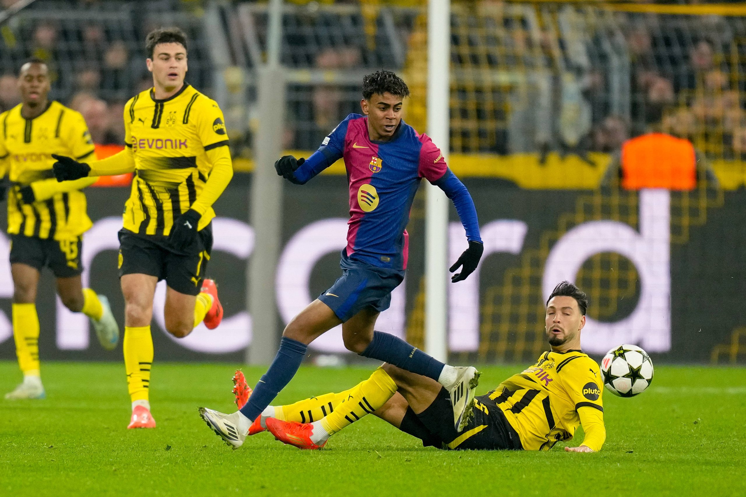 Champions League: Μπαρτσελόνα – Ντόρτμουντ και Παρί Σεν Ζερμέν – Άστον Βίλα