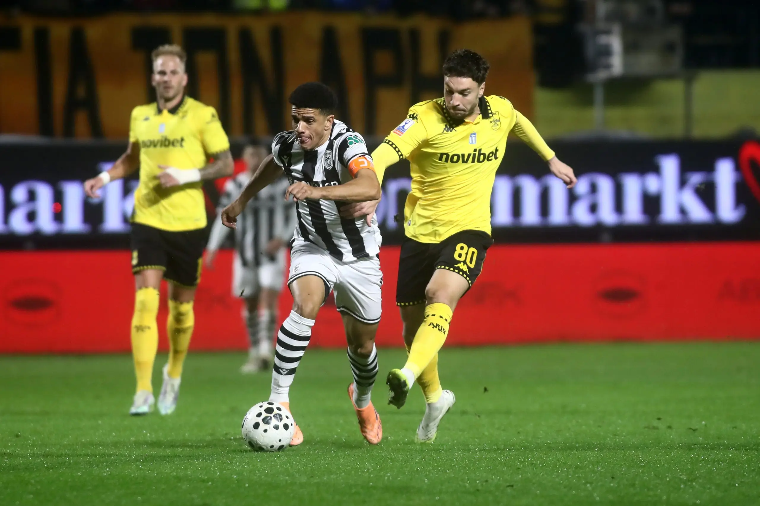 Στη Superleague το ενδιαφέρον