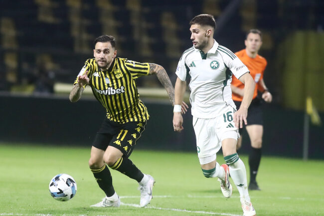 Super League: Τα φαβορί μάχονται για το «τρίποντο»