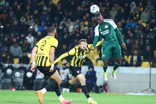 Παναθηναϊκός και ΑΕΚ ένα βήμα πριν τους «8»