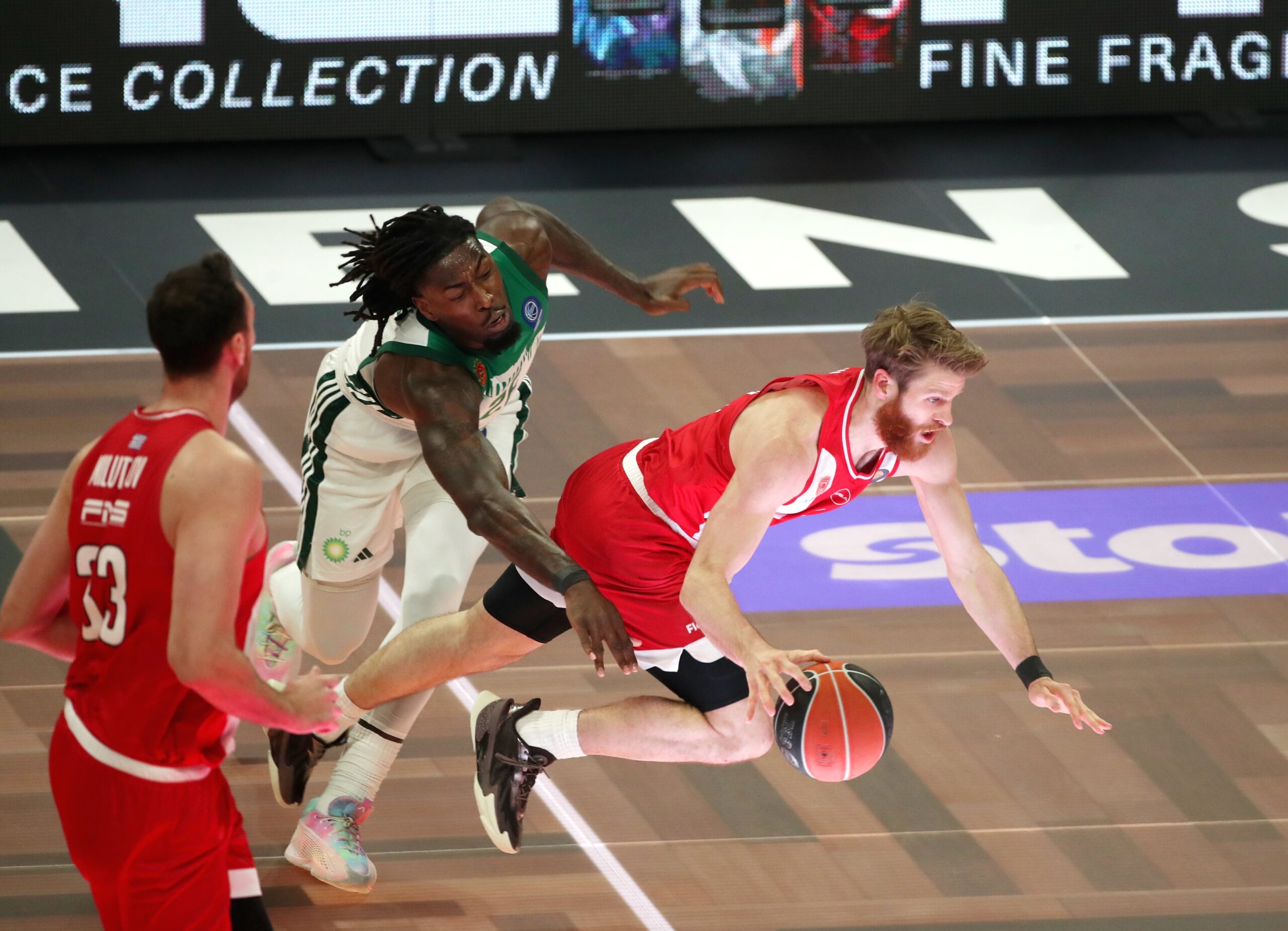Ολυμπιακός και Παναθηναϊκός στη μάχη των playoffs της Euroleague