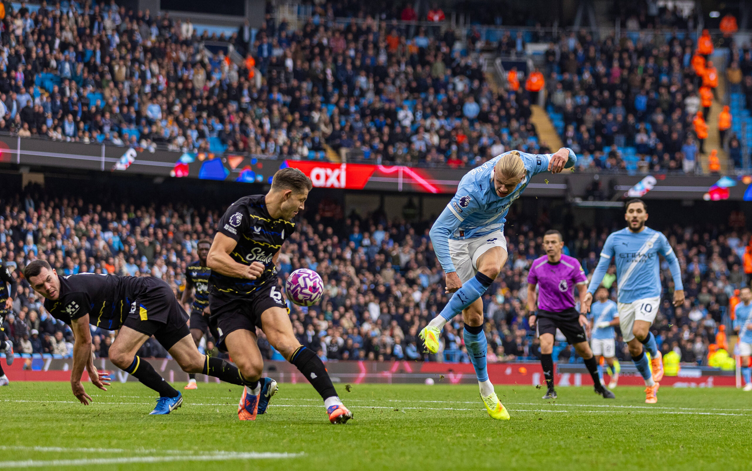 Στην Premier League και τη Serie A η προσοχή